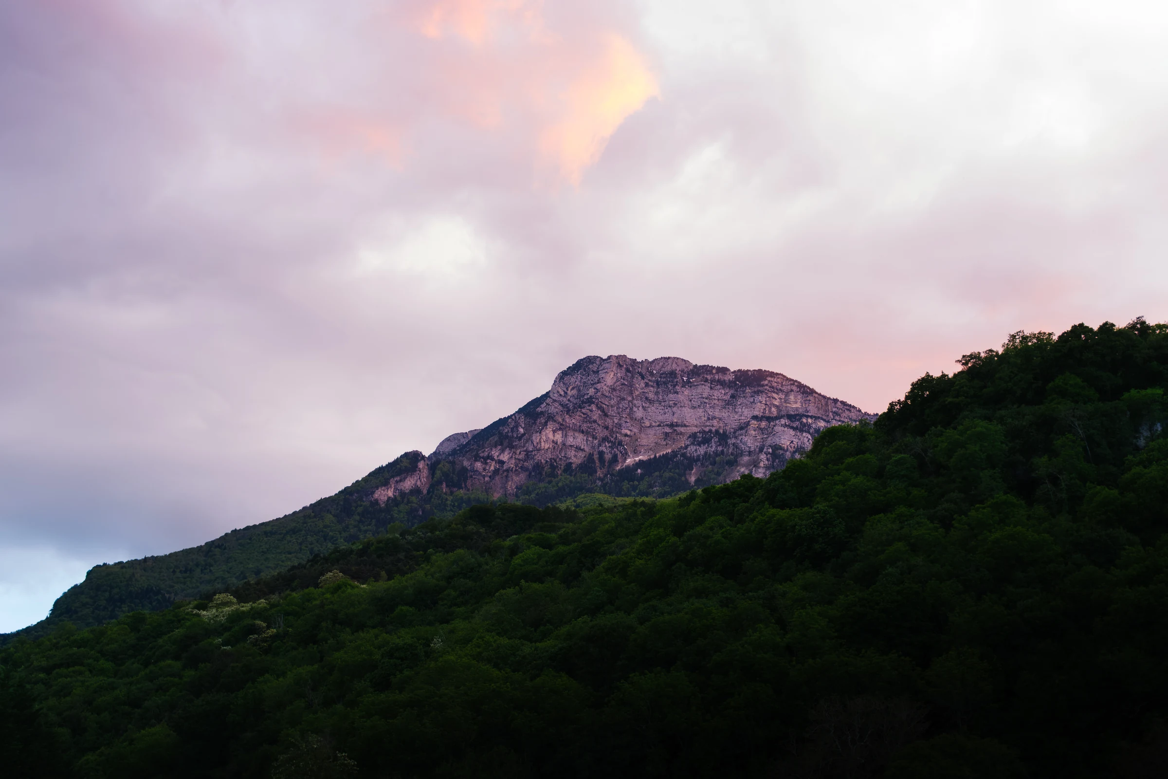 Berge im Sonnenuntergang